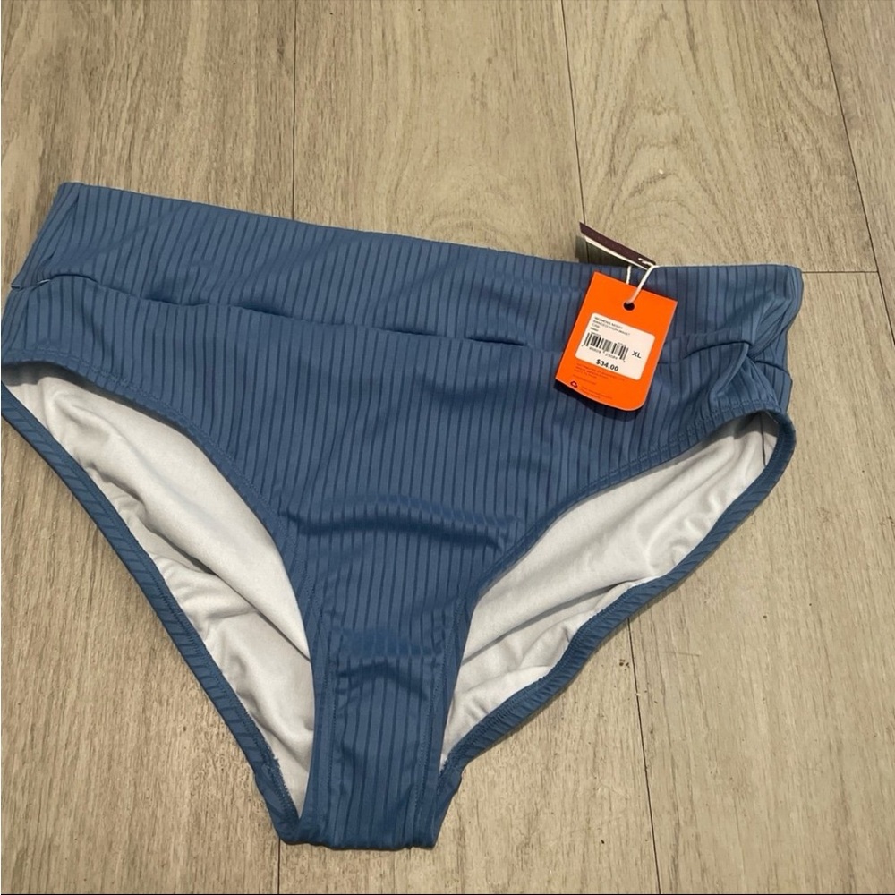 Elegant Blue Ribbed Bikini Bottom